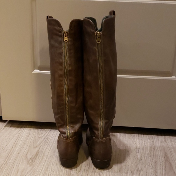 Dark Brown boots - Picture 2 of 5